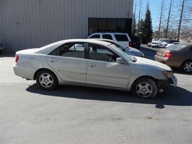 2002 TOYOTA CAMRY LE 4DOOR SILVER 3.0 AT Z19711